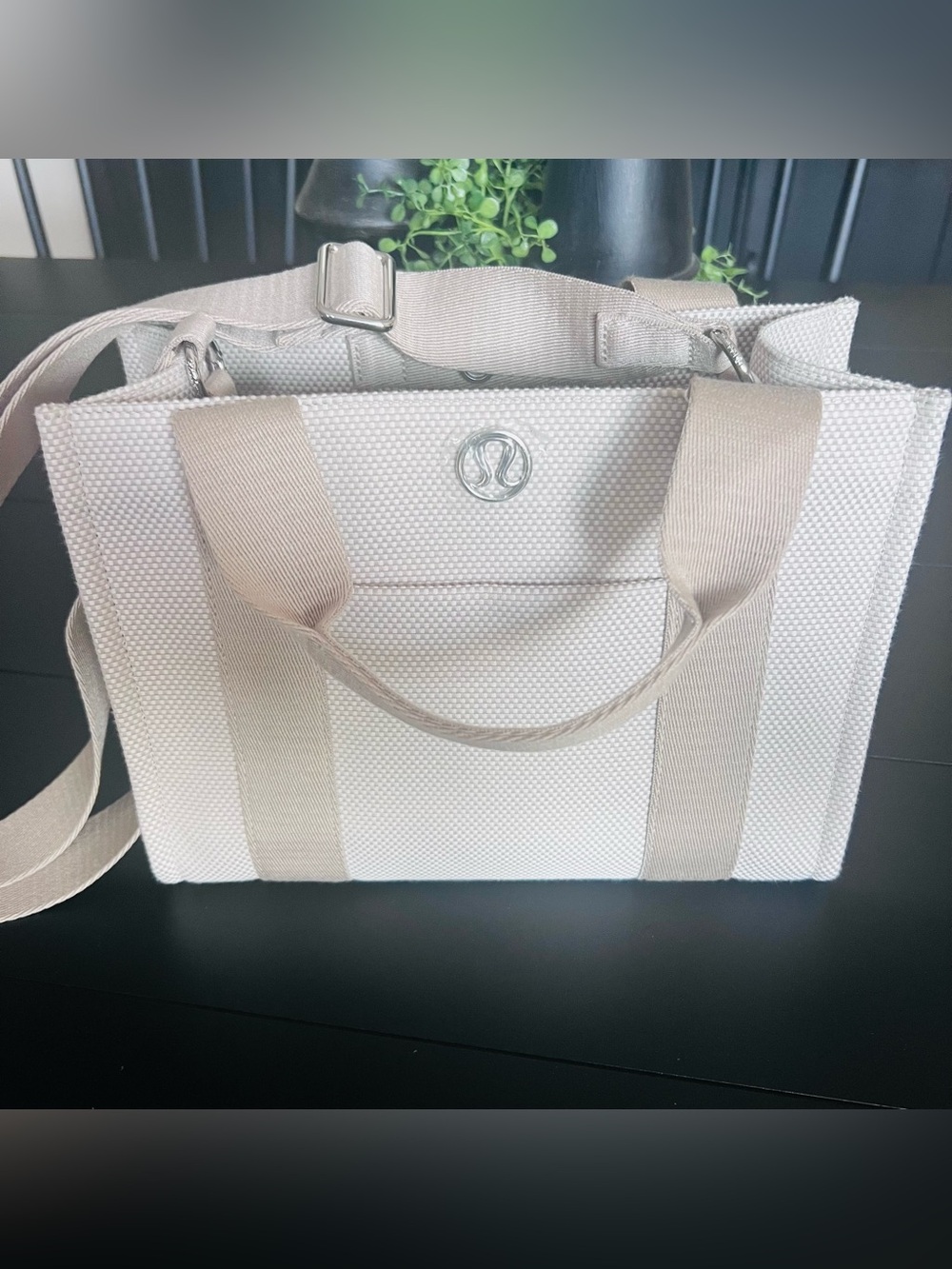Lululemon Athletica two tone canvas tote mini tan/cream 4.5L